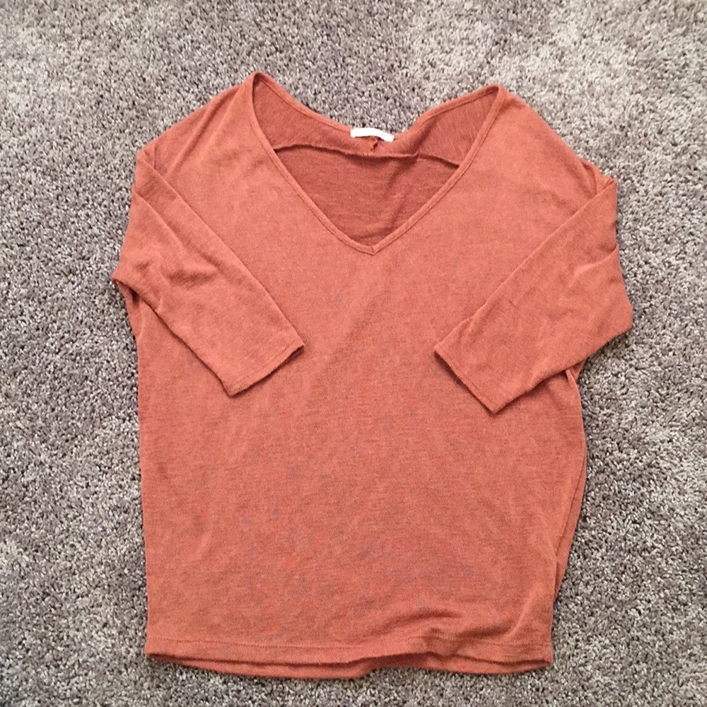 1/2 to 3/4 sleeve top!